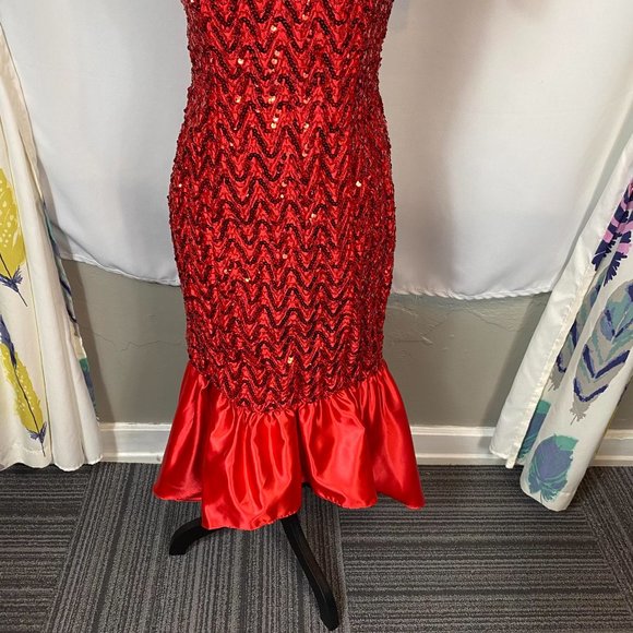 Vintage red sequin mermaid style dress with bow and tulle - Picture 4 of 9